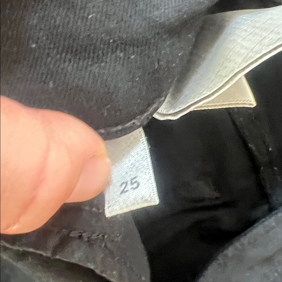 Reformation Distressed Women Jeans - Picture 3 of 3